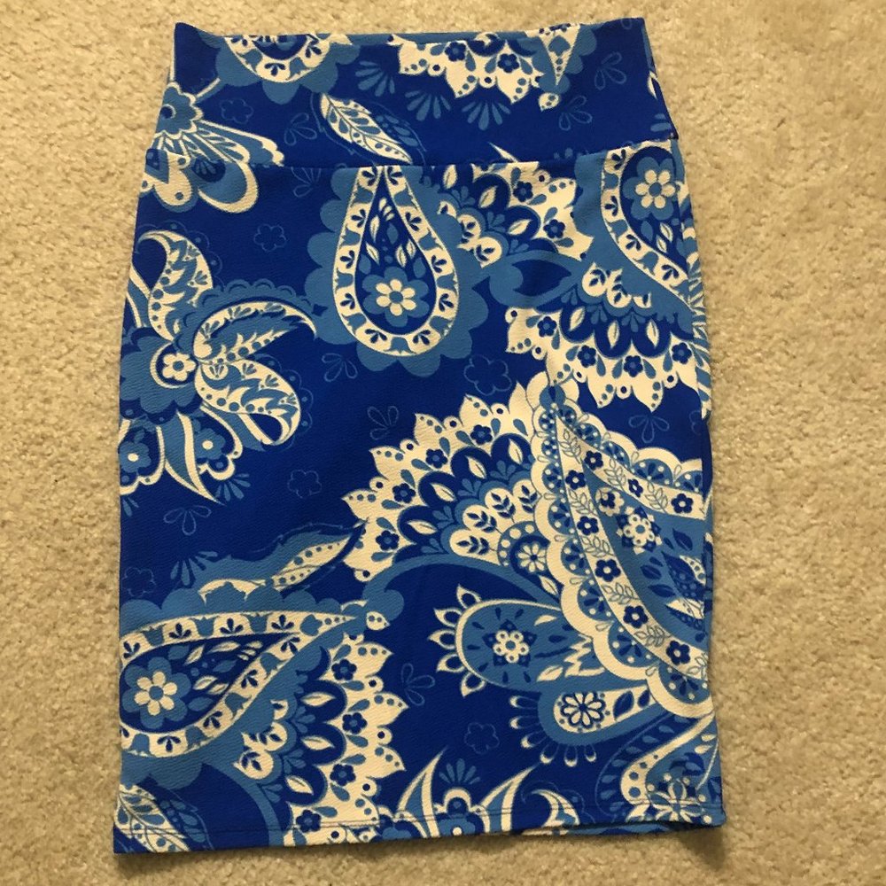 LuLaRoe Cassie Medium